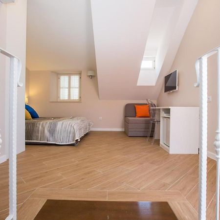 Villa Flores Room With Balcony Dubrovnik Bagian luar foto
