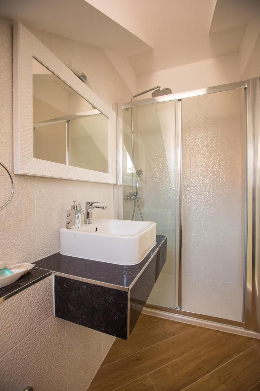 Villa Flores Room With Balcony Dubrovnik Bagian luar foto
